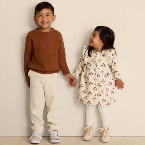 Little Co. Sweater 5T - Picture 6 of 6